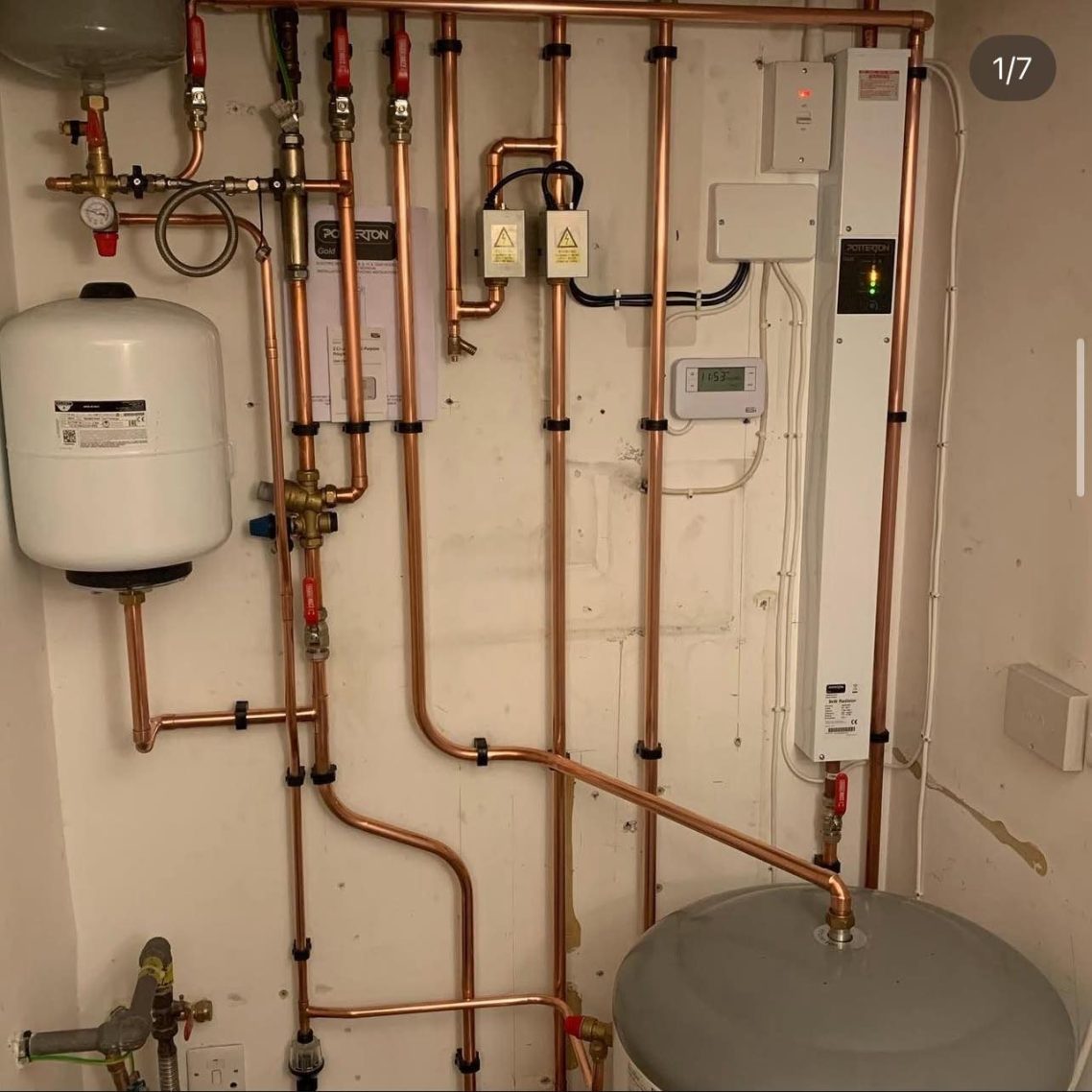 Pipe Installation Pipes and expansion vessels